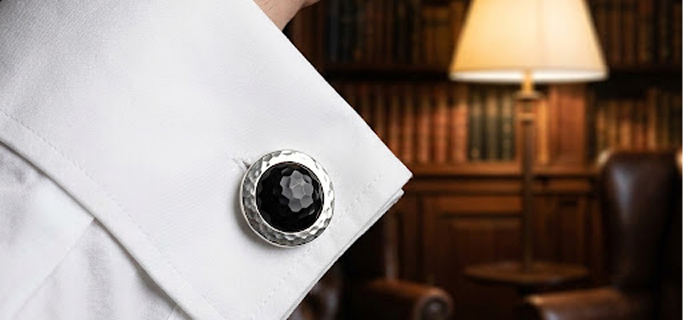 LOOK 09 — The Artisan
