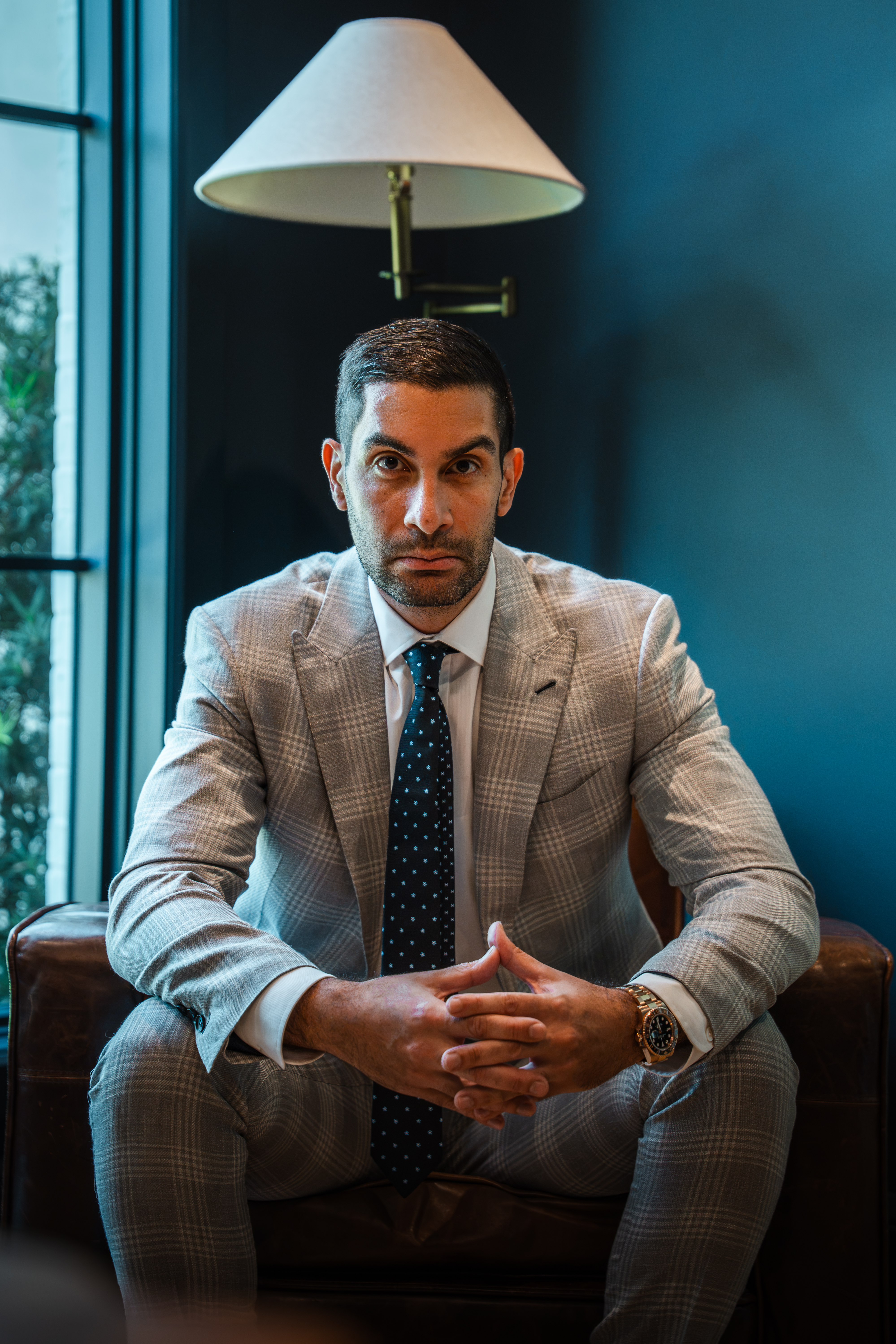 LOOK 09 — The Consigliere
